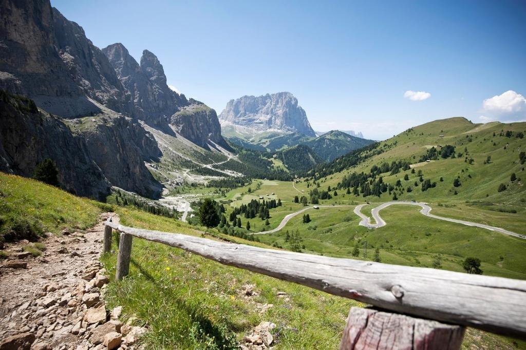 Apartments Mezdi Santa Cristina Val Gardena Exteriör bild